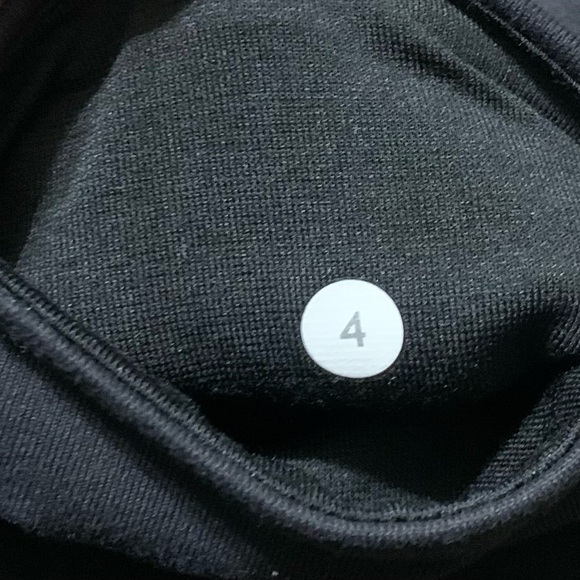 LULULEMON ATHLETICA SLIT BACK CAPRI LEGGING - Picture 7 of 7